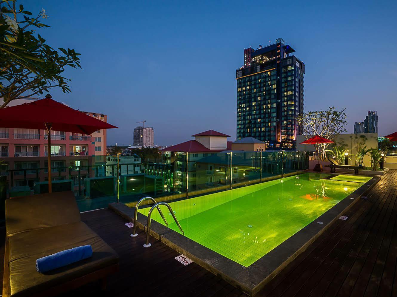Sunshine Hip Hotel Pattaya Exterior photo